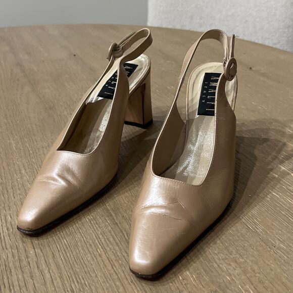 Amalfi Women Sz 7 M Vtg Italian Leather Sling Back Pump Light Gold Nude 3" Heel - Picture 2 of 6